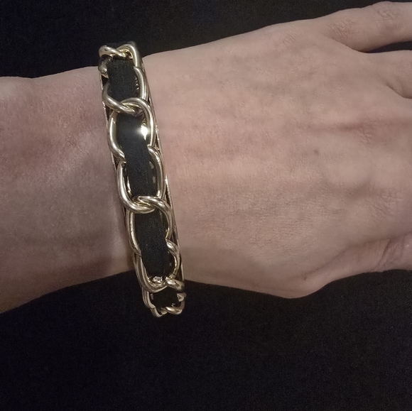 Fashion Bracelet - Picture 2 of 5